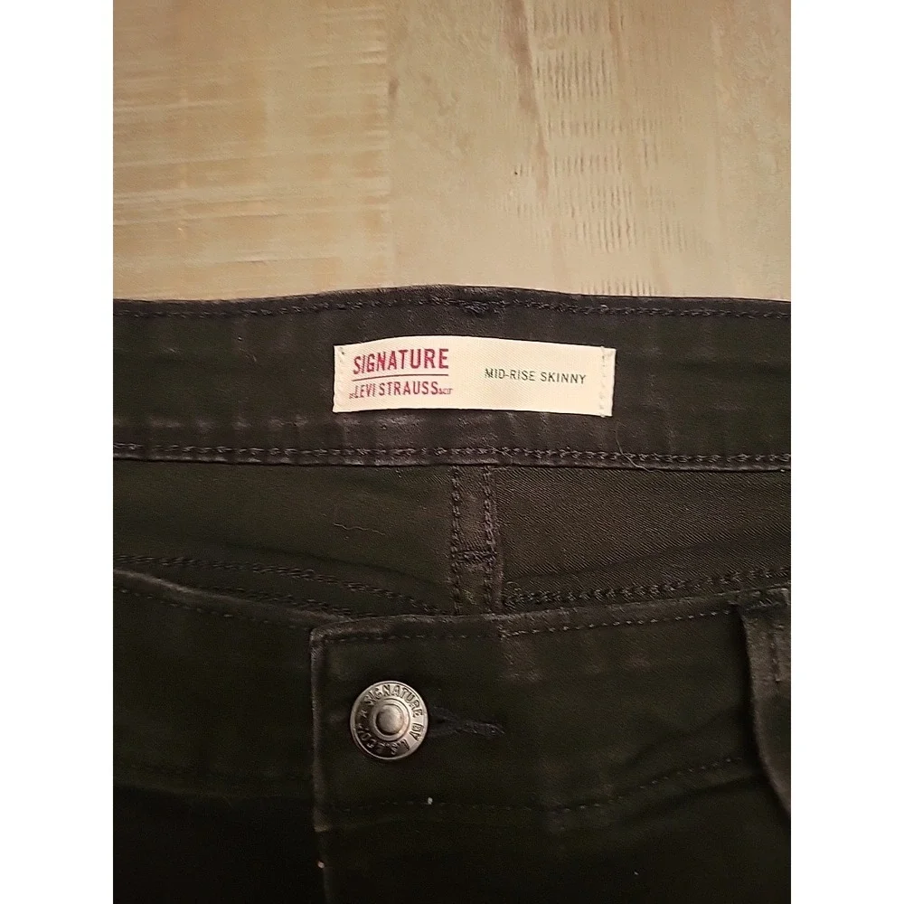Levi‎ Strauss Signature Women's 18 / W34 Pull On Super Skinny Jeans BLACK